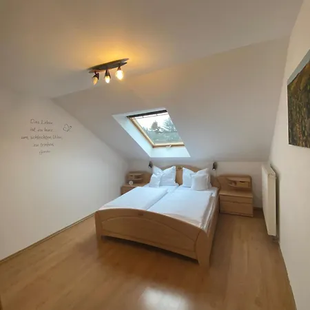 דירה Am Weingut Lingen באד נויאנאהר-ארוויילר