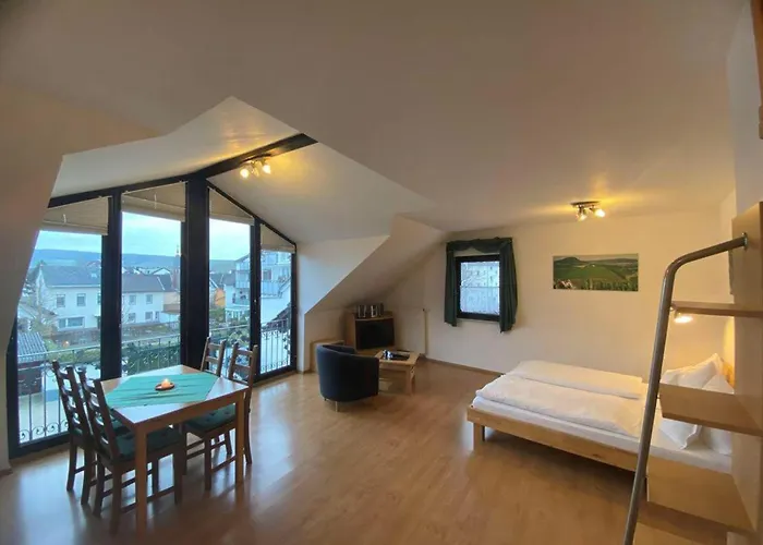 Am Weingut Lingen * באד נויאנאהר-ארוויילר